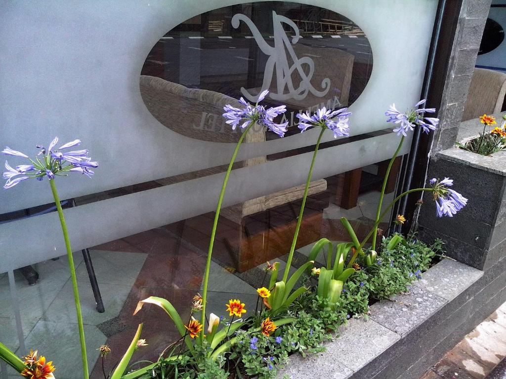 Amellia Pasteur Hotel Бандунг Екстериор снимка