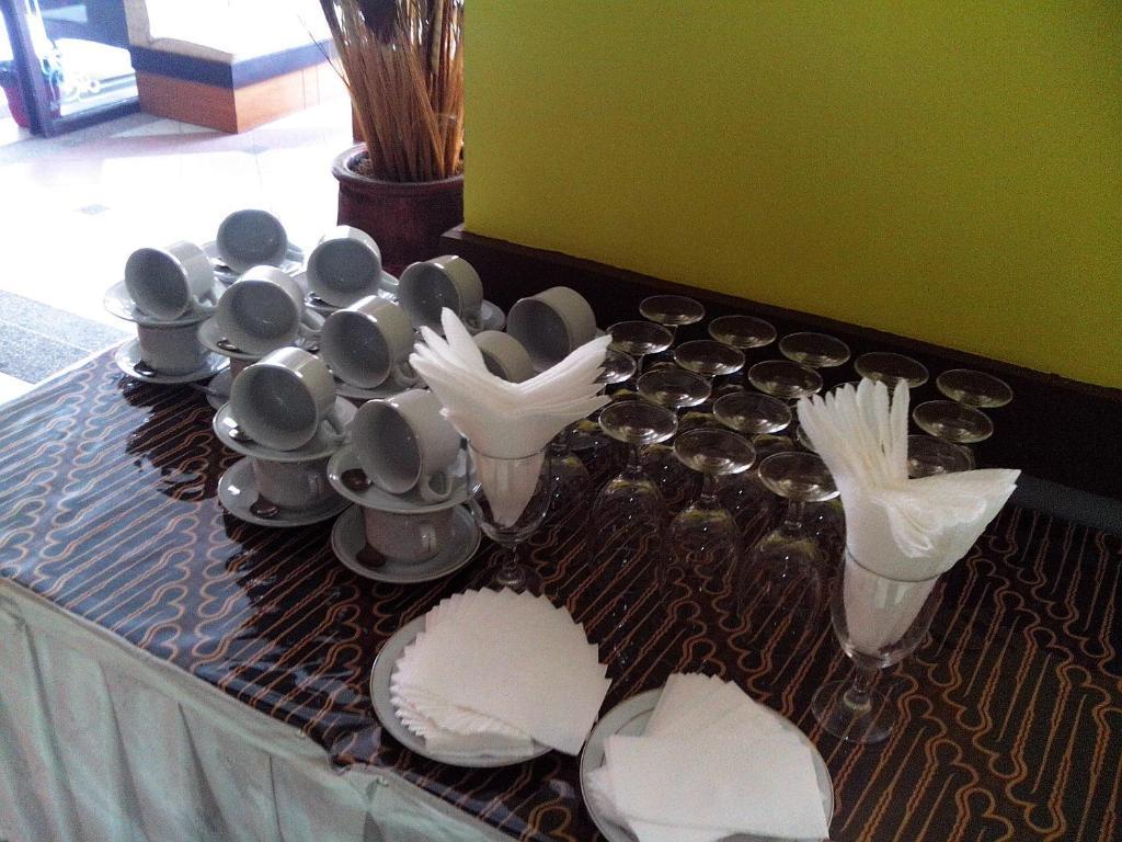 Amellia Pasteur Hotel Бандунг Екстериор снимка
