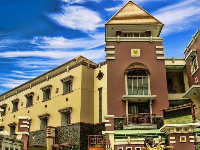 Amellia Pasteur Hotel Бандунг Екстериор снимка
